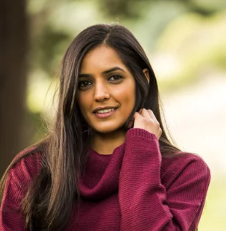 Longly app profile preview — Riya, 25